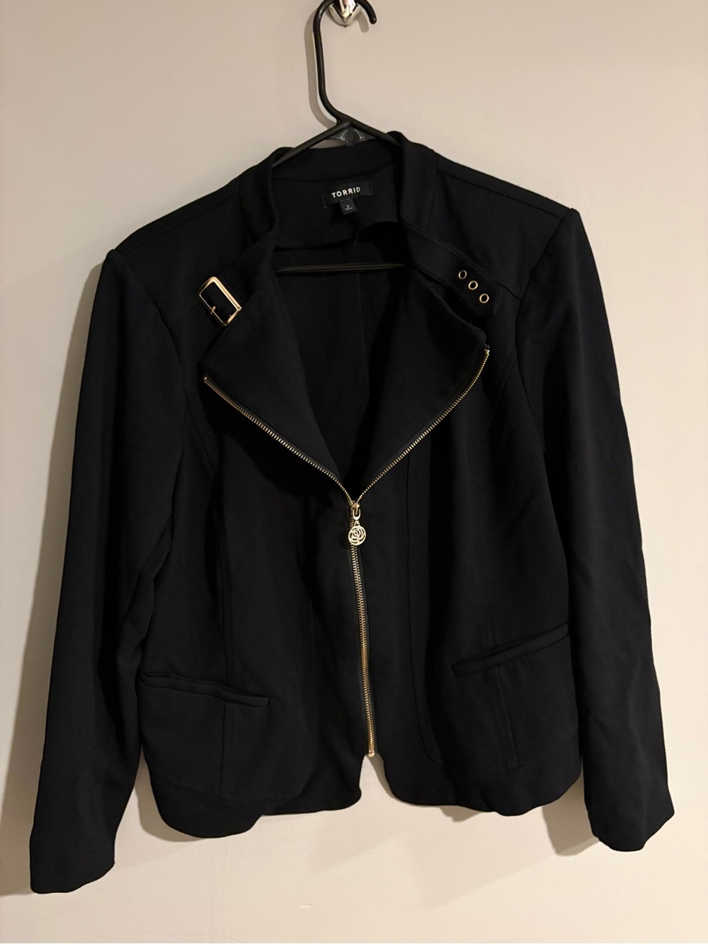 Torrid Black Moto Jacket Women’s Size 2 Gold Zip Buckle Plus Size
